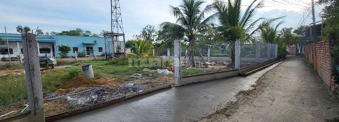 Chính chủ bán gấp, đất 1170m2 ,Tân Nhựt (sẵn 170m2 thổ cư)