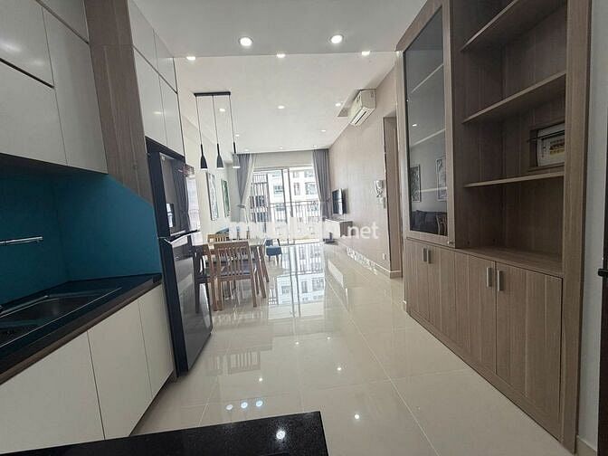 Cho thuê căn 2PN 70m2 - Golden Mansion (Phổ Quang) - hướng Nam mát mẻ