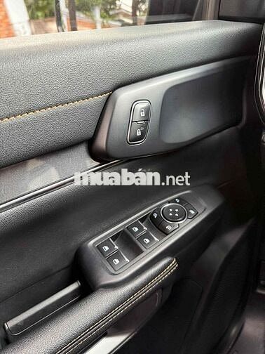 Ford Ranger Wildtrak 2023 2 cầu Đen BSTP