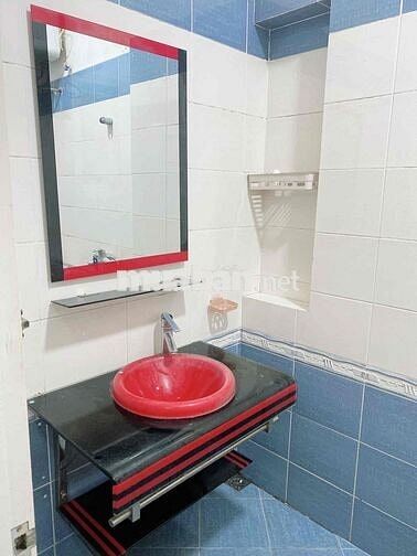 Phòng dành cho tối đa 02 bạn khu vực trung tâm Thái Hà