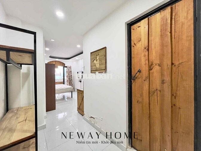Studio ban công siêu thoáng gần cầu Nguyễn Văn Cừ