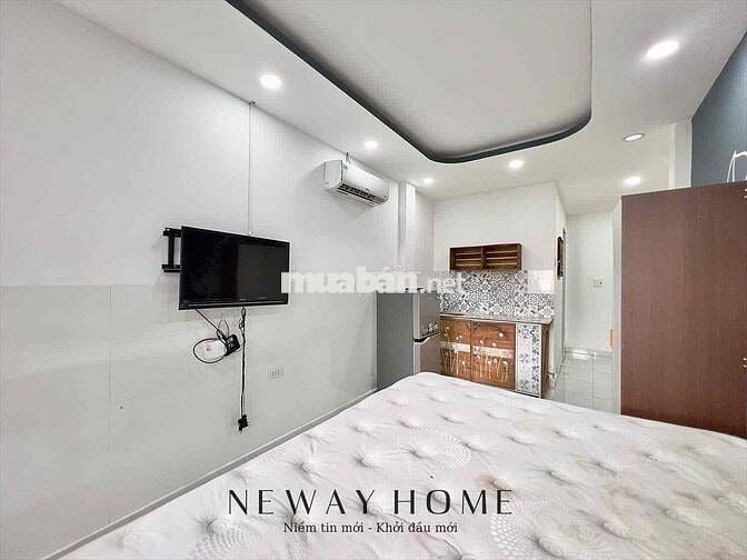 Studio ban công siêu thoáng gần cầu Nguyễn Văn Cừ