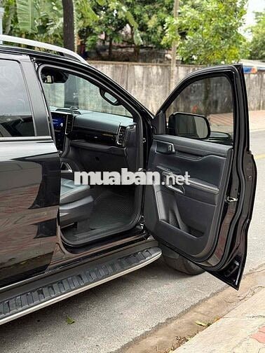 Ford Ranger Wildtrak 2023 2 cầu Đen BSTP