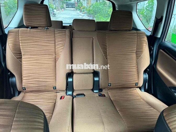 Toyota Innova 2.0G 2019 Số tự động Nâu vàng