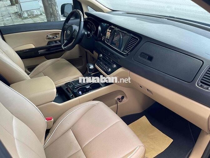 Kia Sedona 2018 Full kịch Đen 13 vạn km