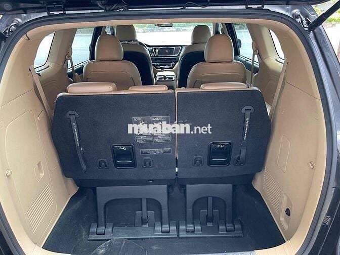 Kia Sedona 2018 Full kịch Đen 13 vạn km