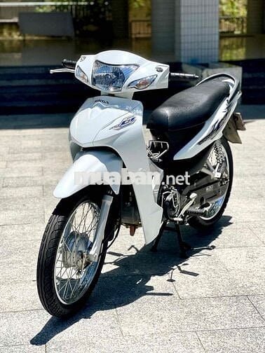 Honda Wave 2023 Trắng 5000 km