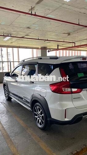 Suzuki XL7 2022 Trắng 1.5L 7 chỗ