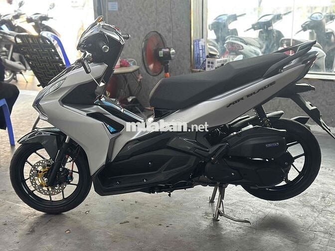 Airblade 150i 2021 bao rút hs, góp trả trước 11tr
