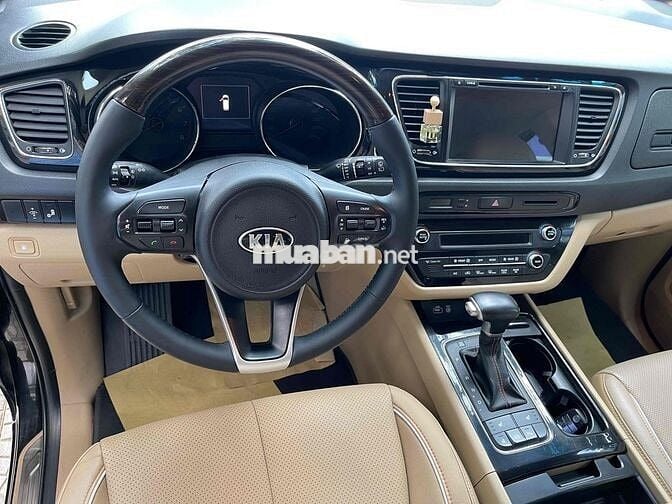Kia Sedona 2018 Full kịch Đen 13 vạn km