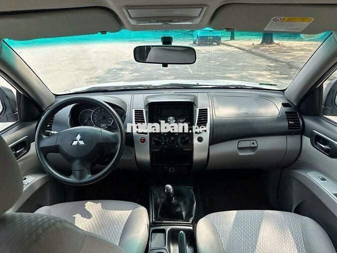 Mitsubishi Pajero Sport 2016 Dầu Số sàn Trắng