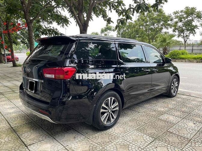 Kia Sedona 2018 Full kịch Đen 13 vạn km