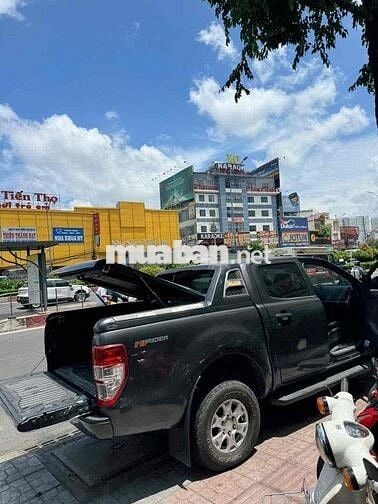 Ford Ranger XLS 2017 Số tự động Xám