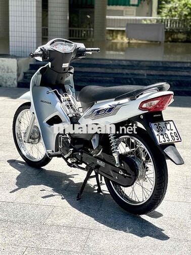 Honda Wave 2023 Trắng 5000 km