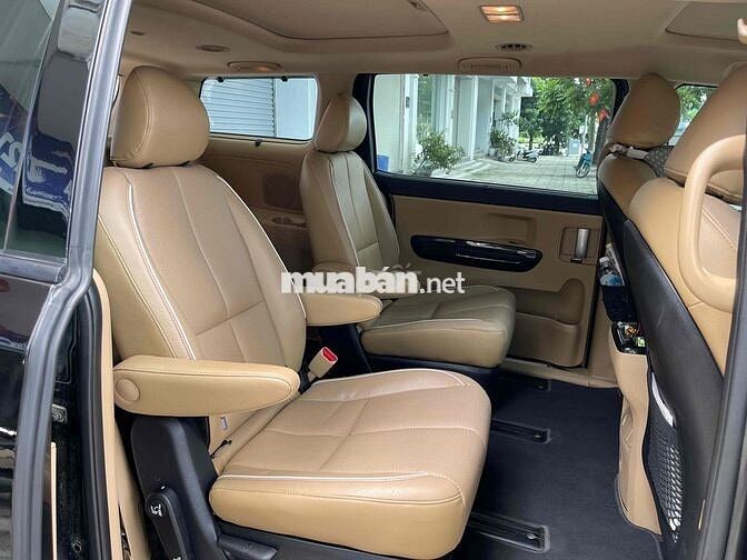 Kia Sedona 2018 Full kịch Đen 13 vạn km