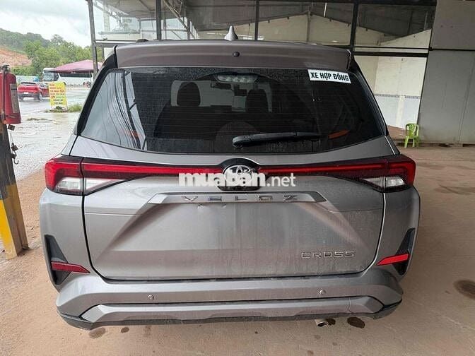 Toyota Veloz Cross 7 chỗ Xám 176.742 km