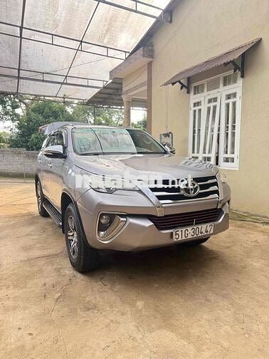 Toyota Fortuner 2017 Số sàn