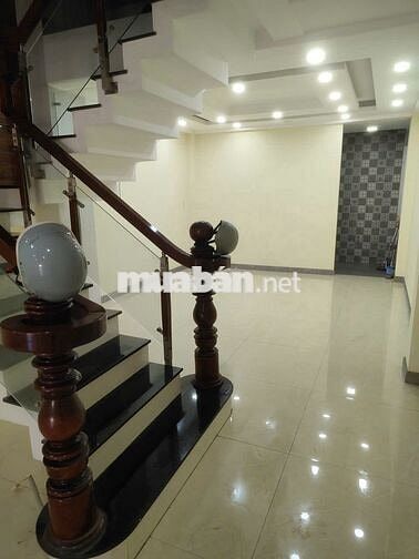 Cho thuê nhà nguyên căn hẻm 93 nguyễn thị tú