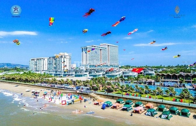 Đưa trước 295tr sỡ hữu ngay mặt tiền đường 3/2,có bãi biển riêng 600m