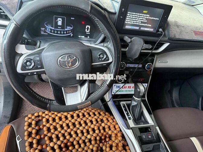 Toyota Veloz Cross 7 chỗ Xám 176.742 km