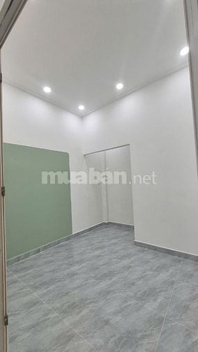 Phường Chánh Hưng Quận 8, gần cầu Phạm Hùng sát Q5, DT 42m2 3 tầng 3PN