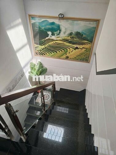 Cho thuê nhà nguyên căn hẻm 93 nguyễn thị tú