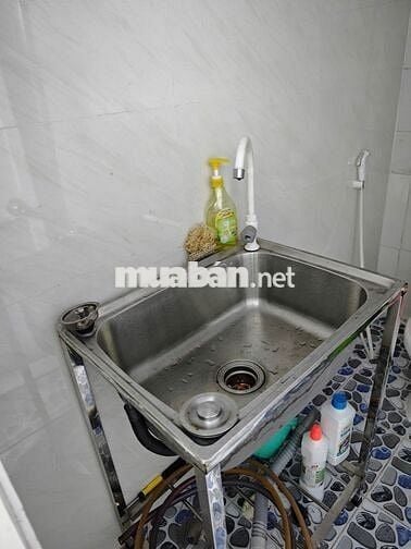 CHO NỮ THUÊ PHÒNG. PHÒNG RỘNG THOÁNG CÓ BANCON, FULL NỘI THẤT,