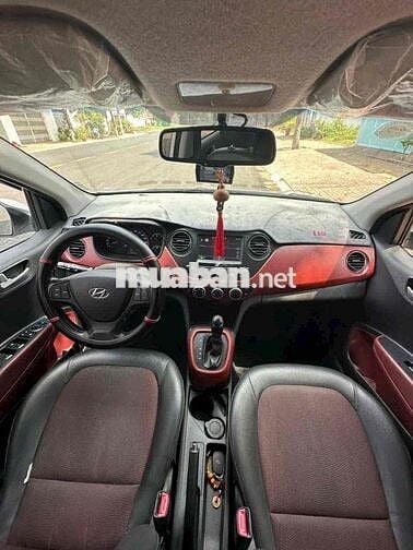 Hyundai i10 2021 Bản đủ Số tự động Trắng
