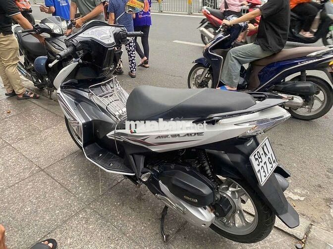 Honda Air Blade 2015 Trắng bạc đã sử dụng