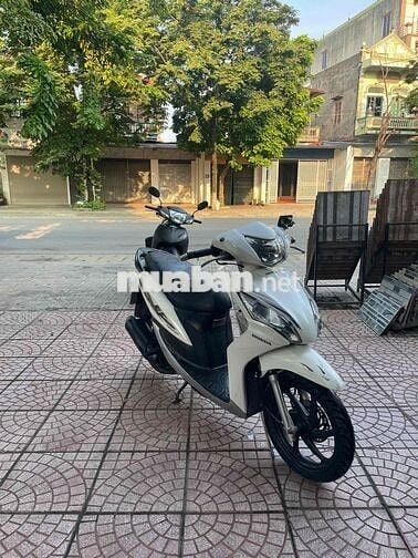Honda Vision 2011 Trắng