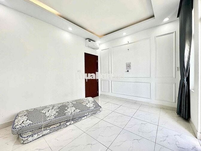 NHÀ MỚI XÂY CÓ BAN CÔNG MÁY LẠNH KẾ ĐẠI HỌC CÔNG THƯƠNG - AEON TÂN PHÚ