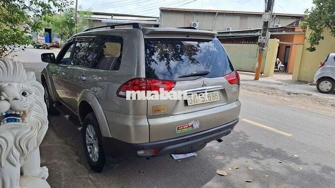Mitsubishi Pajero Sport 2015 Dầu Vàng cát