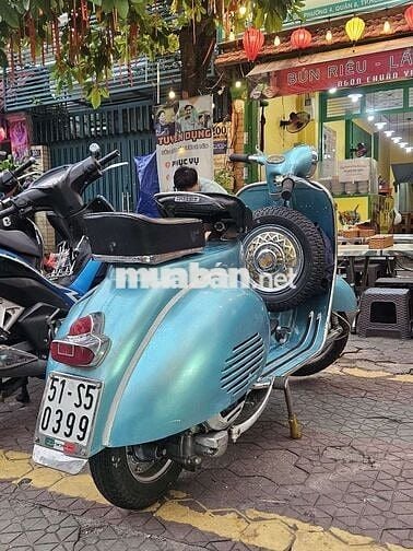 Piaggio Vespa cổ Xanh