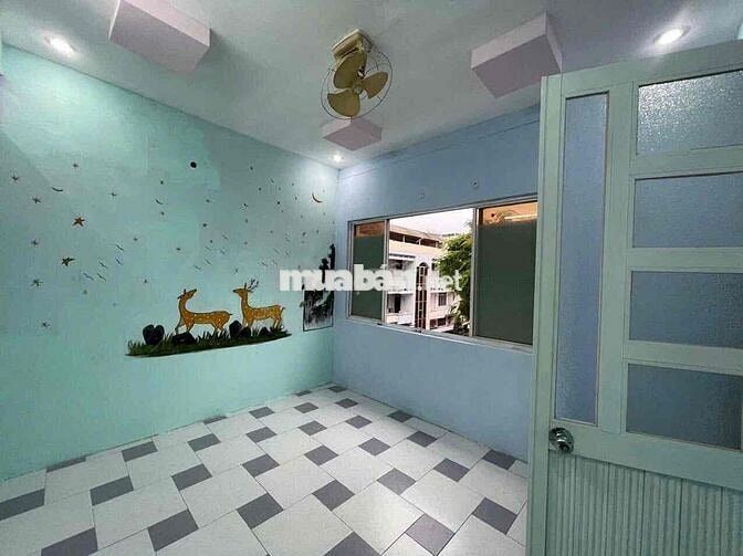 2PN - 1 PHÒNG KHÁCH - CC CŨ Q11 - LẦU 2 - BANCOL THOÁNG MÁT