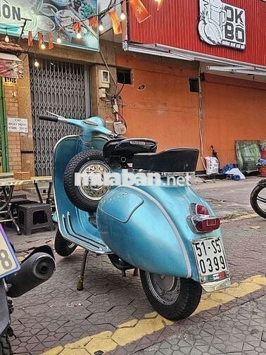 Piaggio Vespa cổ Xanh