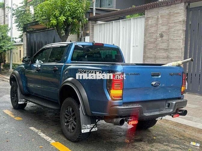 Ford Raptor 2020 biển A không niên hạn, hãng bán