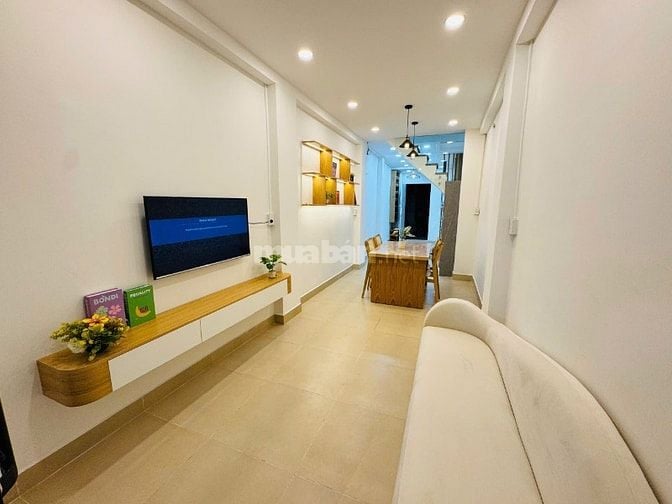 NHÀ MỚI - 2MT HẺM XE HƠI BA THÁNG HAI - 40M2 - FULL NỘI THẤT - KHU VIP