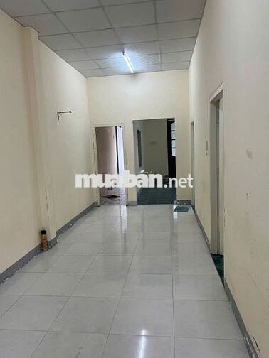 Cho thuê nhà nguyên căn gần trại kép cô Linh ngã từ bưu điện Cam Ranh