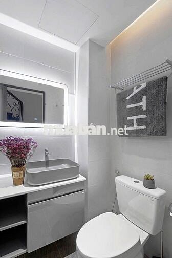 Cho thuê nhà MT 263A Hoàng Văn Thụ, Phường 2, Quận Tân Bình
