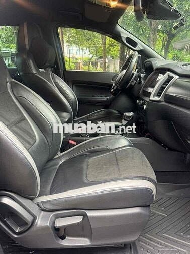 Ford Raptor 2020 biển A không niên hạn, hãng bán