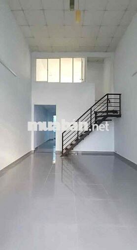 nhà nguyên căn 2 pn gần chung cư Đạt Gia