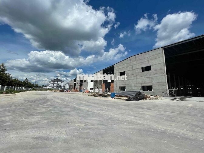 cho thuê xưởng khu công nghiệp bình dương . diện tích đa dạng .giá 90k