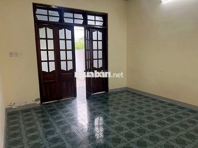 Cho thuê nhà nguyên căn gần trại kép cô Linh ngã từ bưu điện Cam Ranh