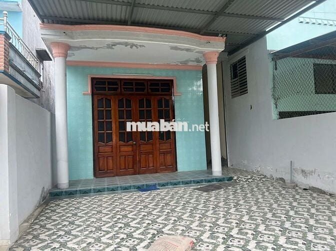 Cho thuê nhà nguyên căn gần trại kép cô Linh ngã từ bưu điện Cam Ranh