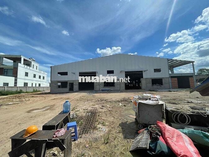 cho thuê xưởng khu công nghiệp bình dương . diện tích đa dạng .giá 90k