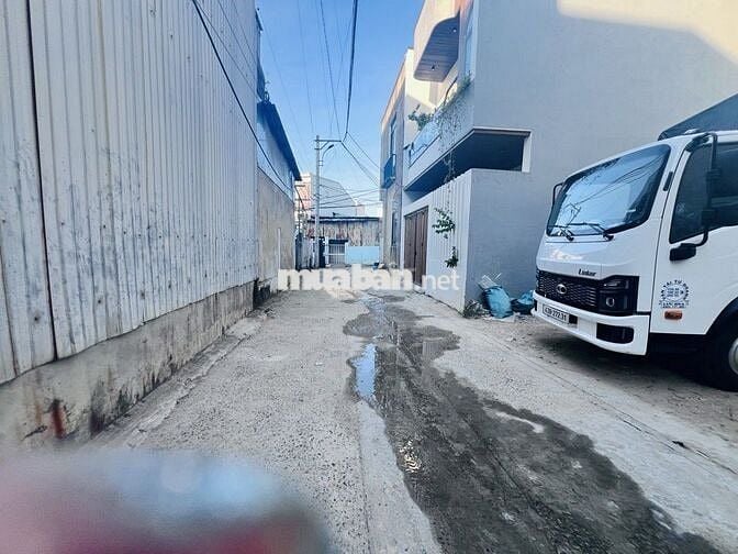 LÔ ĐẤT KIỆT OTO TÔN ĐẢN CÁCH ĐƯỜNG CHÍNH VÀI BƯỚC CHÂN