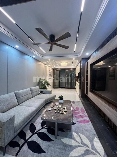 Bán Nhà Thang Máy Tây Sơn, Đống Đa 35/41m, 6 tầng, mt 4m, giá 12.6 tỷ.