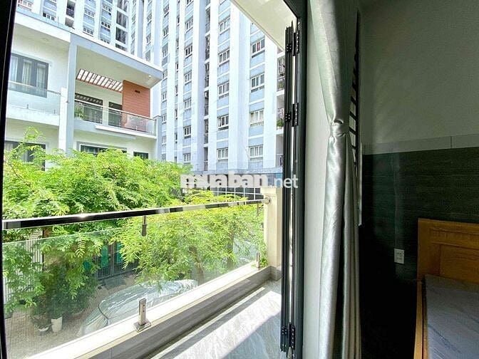 CHDV BAN CÔNG FULL NỘI THẤT MỚI KENG GẦN ĐH NGUYỄN TẤT THÀNH