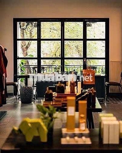 Trần cao 3.8m trống suốt - Mặt tiền Thủ Khoa Huân Q1 giá chỉ 4x