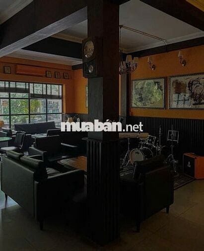 Trần cao 3.8m trống suốt - Mặt tiền Thủ Khoa Huân Q1 giá chỉ 4x